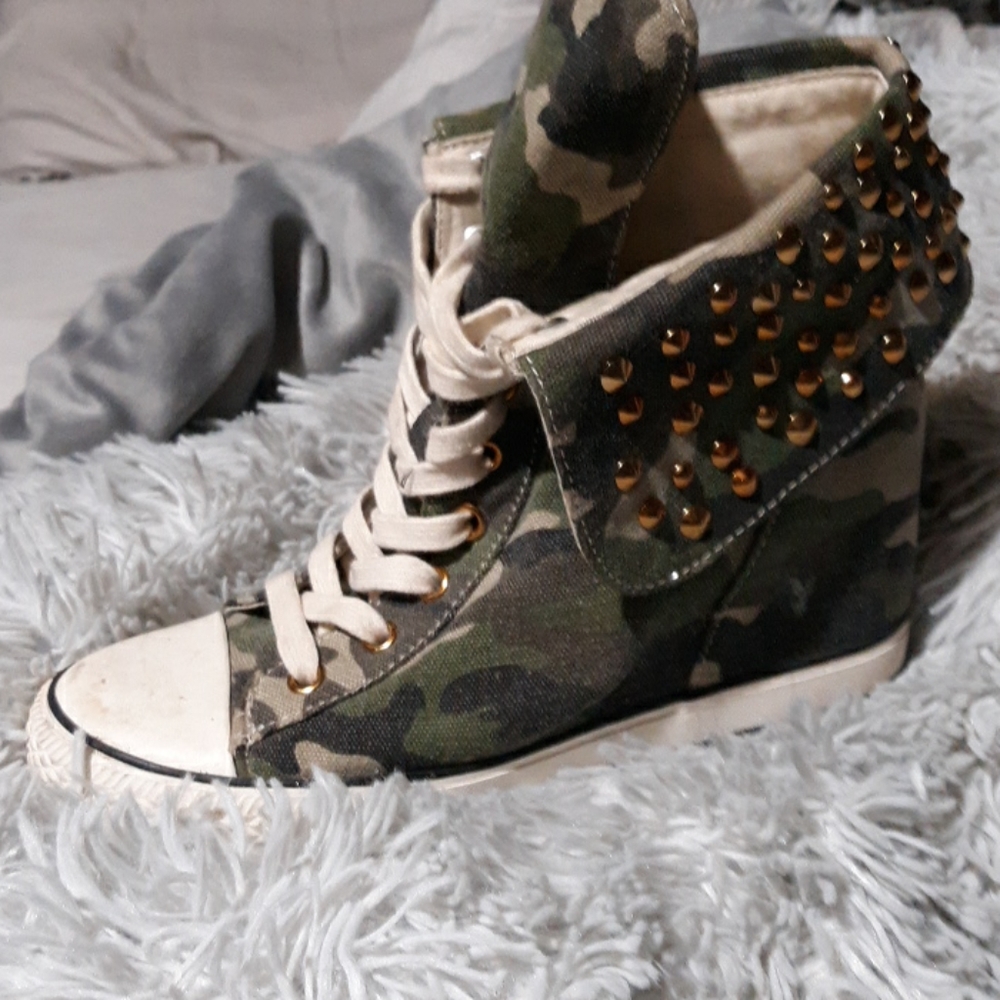Cute wedges